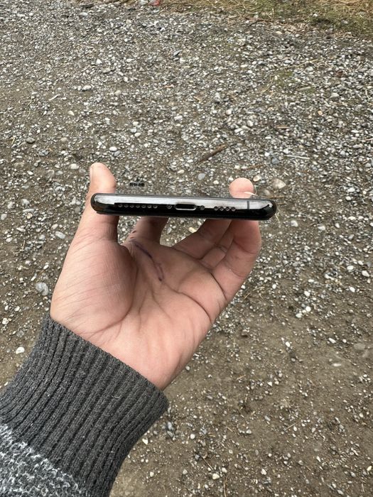 xs max 256 holati ideal kirilgan netilgan joyi yok yomkist 79 radnoy