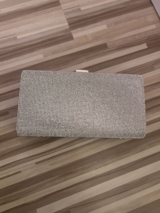 Официални чанти различни цветове