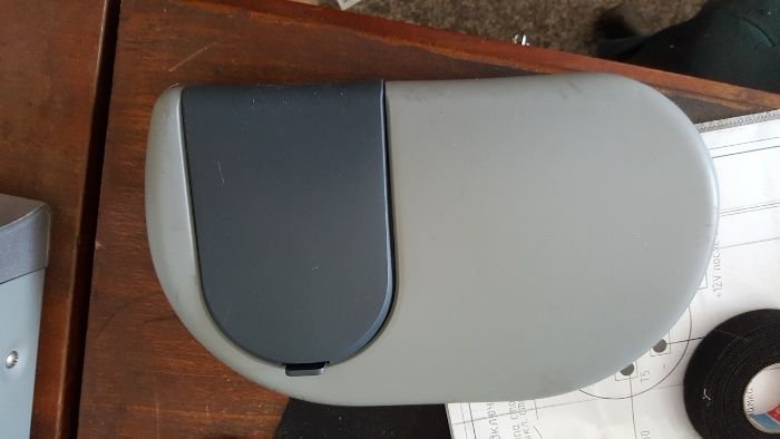 Поставка за чаша с масичка