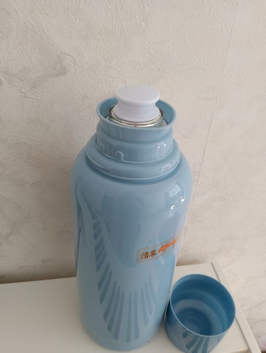 Термос 2л 4500 тг