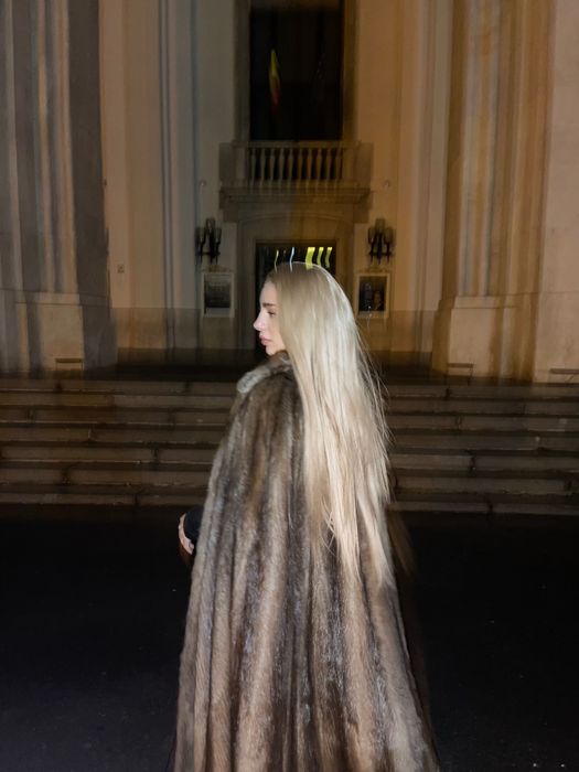 Capa din blană naturala