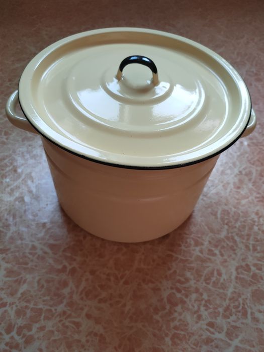 Кастрюля эмалированная 8л