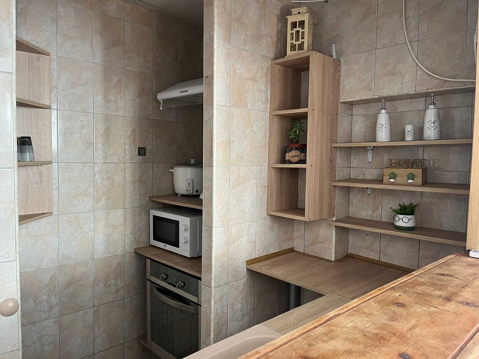 Дава се под наем Тристаен апартамент в Балчик - 95 кв.м за 418.71 € - Снимка #2