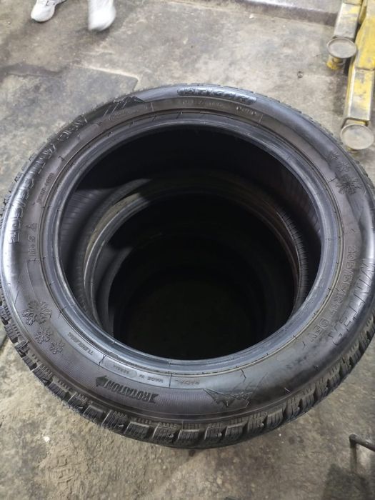 Продам шины 205/55/17зимнии