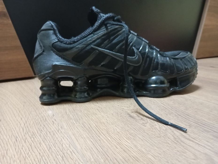 Маратонки Nike!!