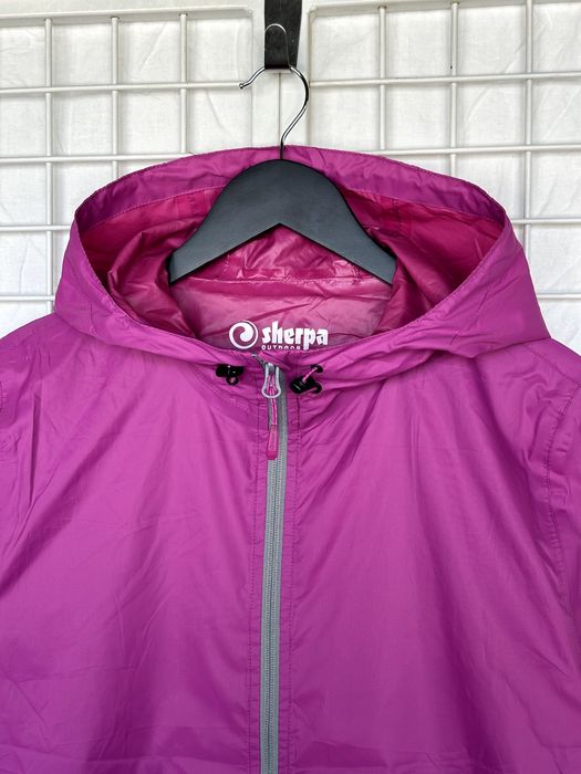Дамско непромокаемо яке / ветровка Sherpa Outdoor (Birkot Damen Rainjacket) - размер XL, Отлично състояние