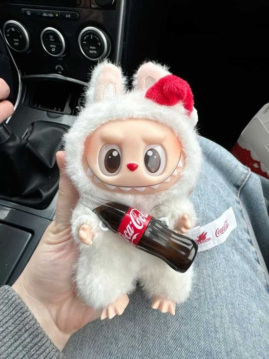 Labubu Coca Cola, Лабубу Кола Кола The Monsters Лабубу Ключодържател