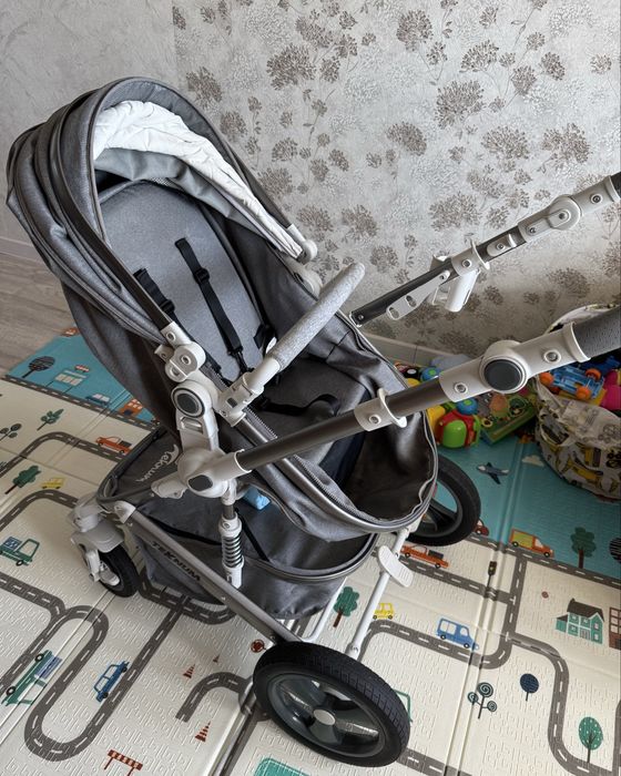 Продам детскую коляску