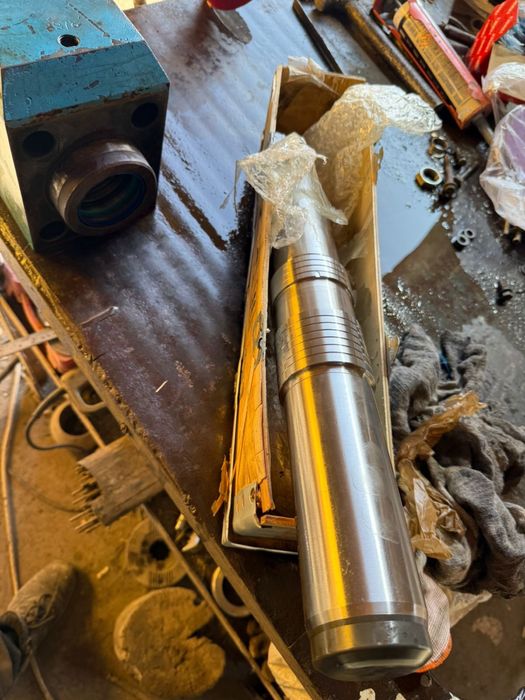 Продам Гидромолот на экскаватор