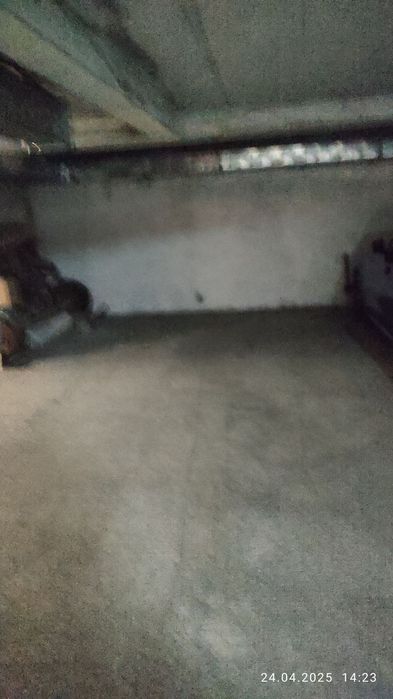 Отдавам под наем паркомясто в к-с Лазур