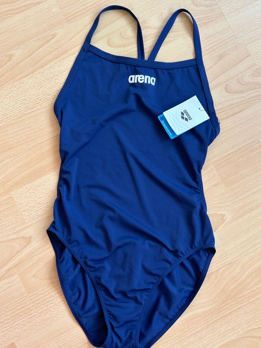 Нови цели бански за плуване Arena & Speedo