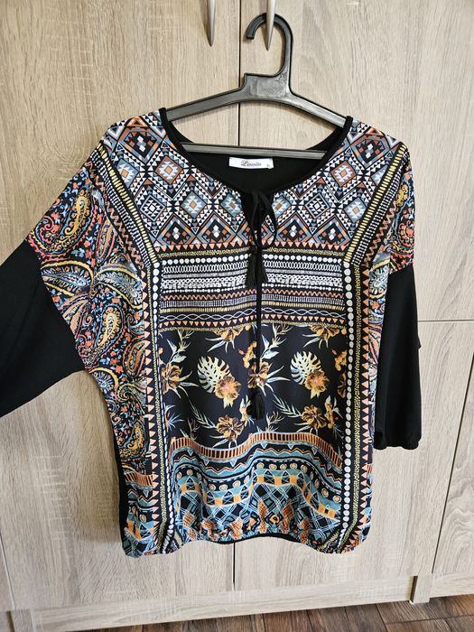 Блузки L- ХЛ    по 5 лв. брой