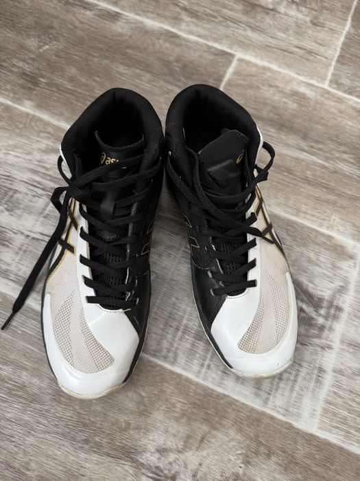 Кроссовки  Asics  р 40