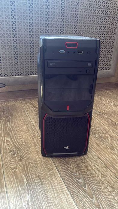 Кейс Aerocool б\у