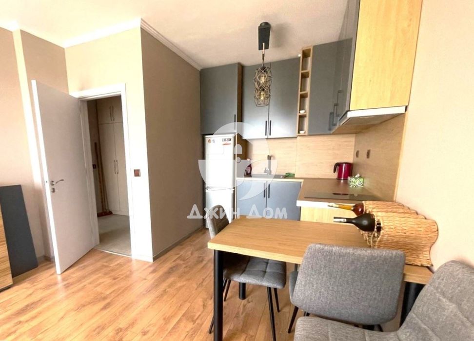 Продава се Двустаен апартамент в Свети Влас - 65 кв.м за 2385 €/кв.м - Снимка #3