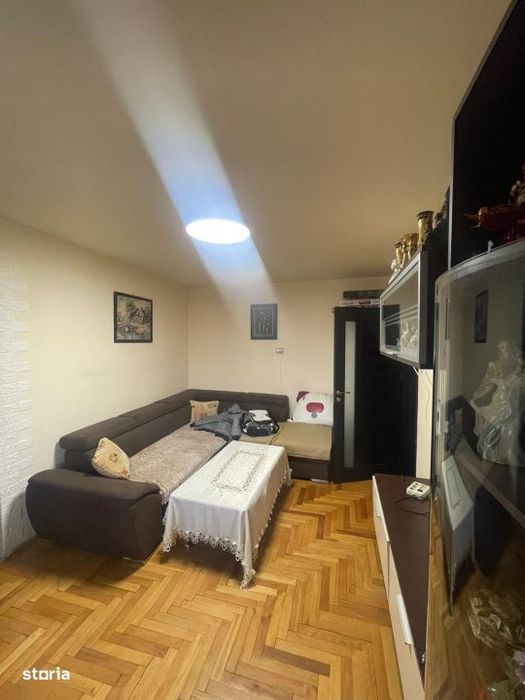 Apartament 3 camere, 60 mp utili, zona Central — fotografia 3