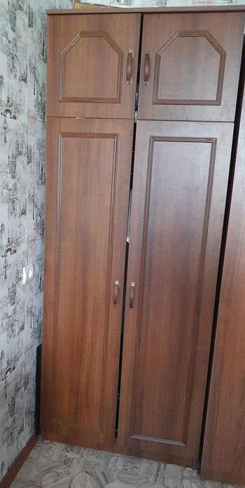Продам  шкафы для одежды