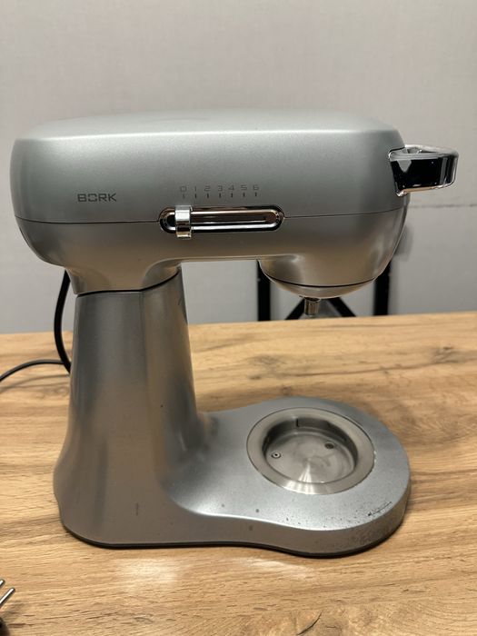 Миксер борк новый стоит намного дороже технических поломок нет