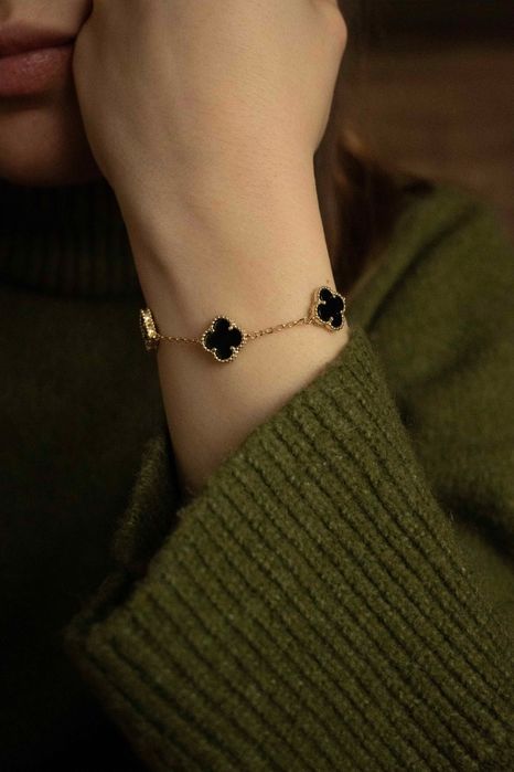 Златен комплект бижута Van Cleef