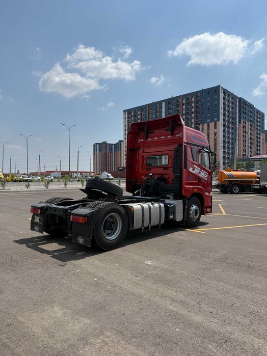 Седельный тягач FAW JH6 4x2 дизель 2026 NEW (3 йил кафолати бор)
