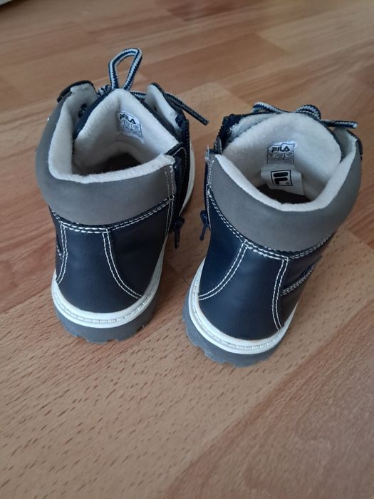 Ghetute Fila marime 25