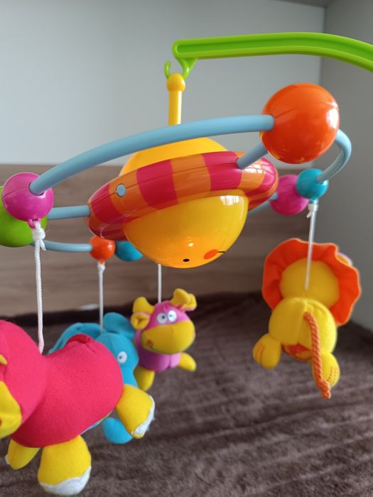 Музикална въртележка за кошара