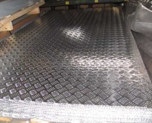 Лист алюминиевый рифленый