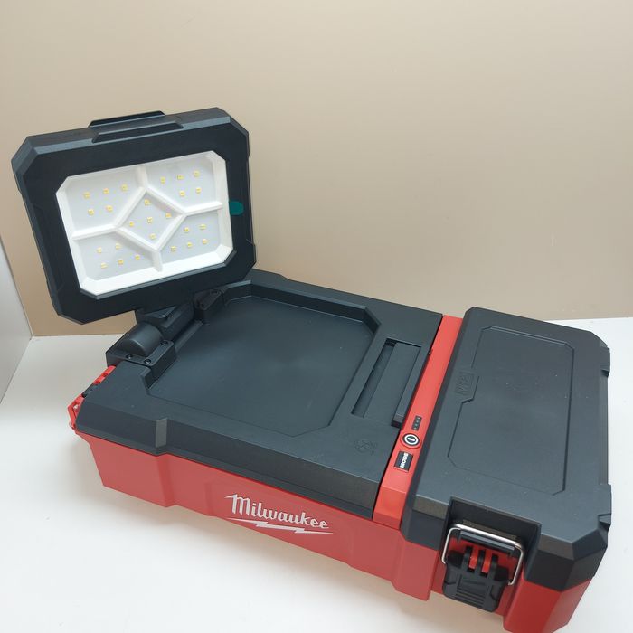 ПРОМОЦИЯ.Led работна лампа Milwaukee M12 POAL-0