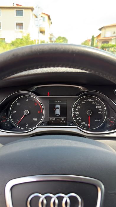 Продавам Audi A4