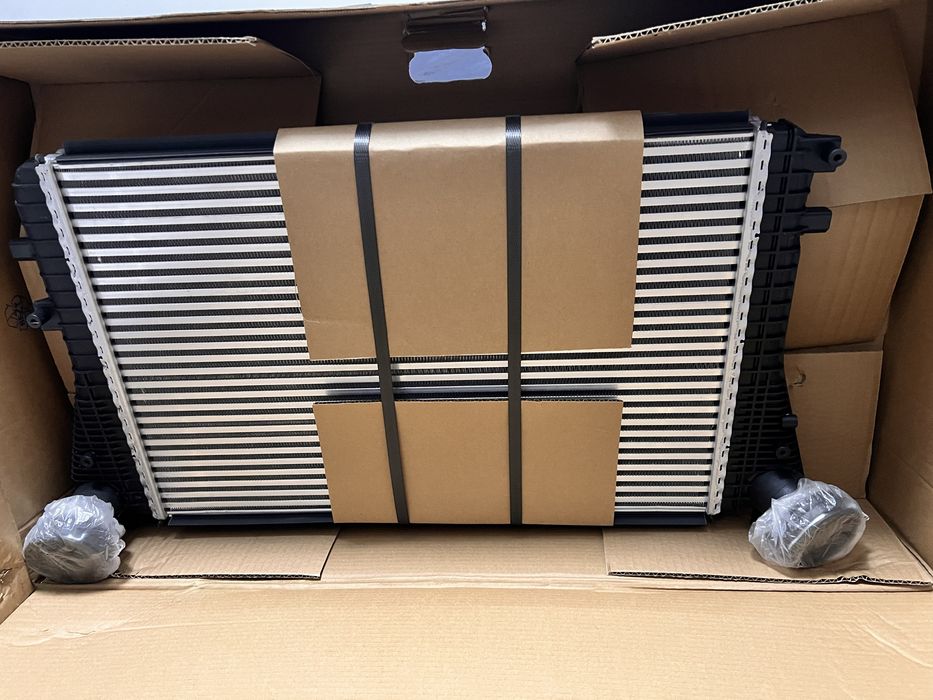 Intercooler NOU Nissens 96715 - Audi, VW, Skoda, Seat - Calitate Prem