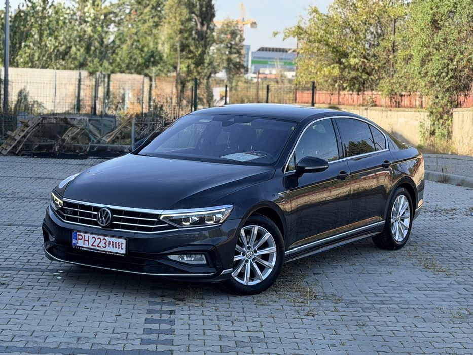 Volkswagen Passat B8,5 2020 R-line 2.0 TDI 190 cp DSG / IQ.LIGHT / Bord digital / CarPlay / Incarcare wifi / Distronic