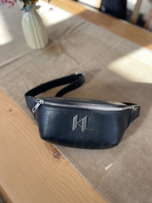 Чантичка за кръст/ през рамо