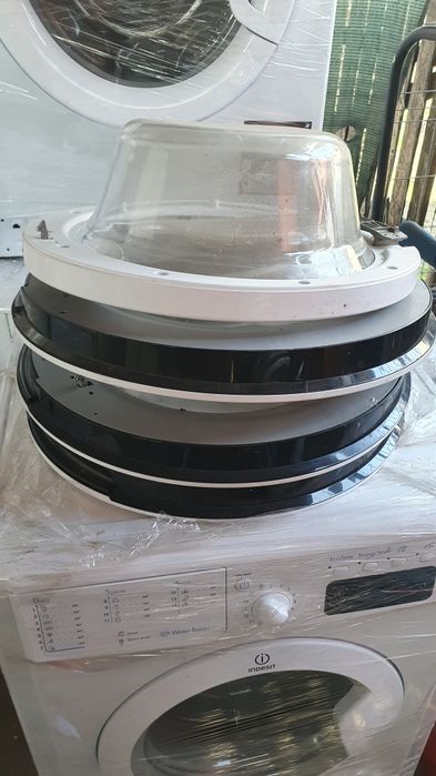 Vînd ușa mașina de spălat rufe hotpoint