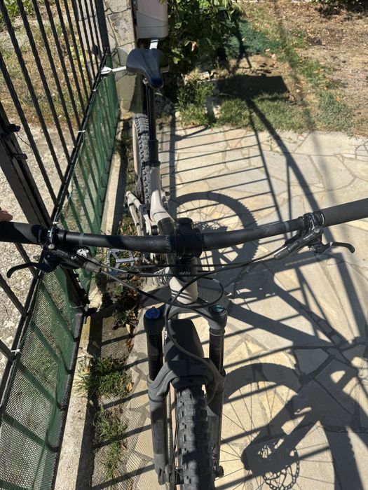 Bicicleta full suspension Trek Fuel EX 9.7