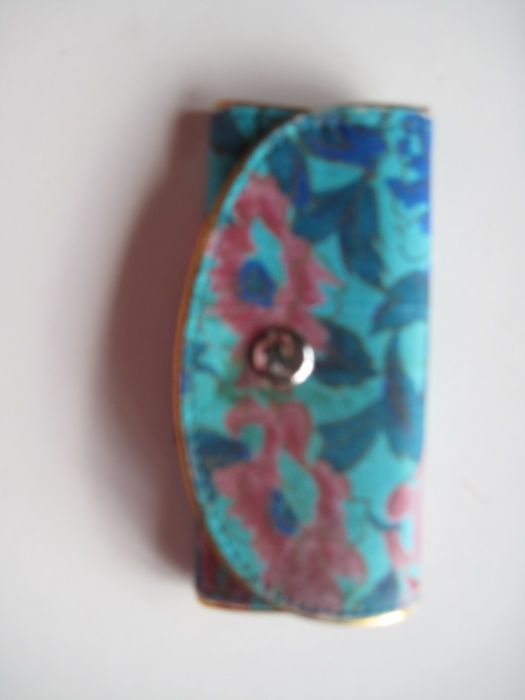 Портмоне за момиче с мънисти