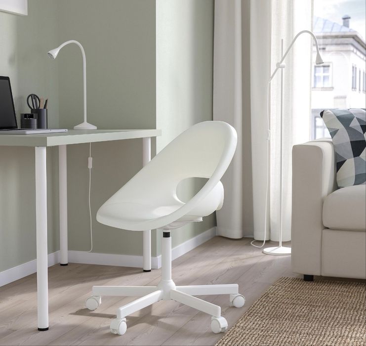 Кресло компьютерное IKEA LOBERGET/MALSKÄR, белое