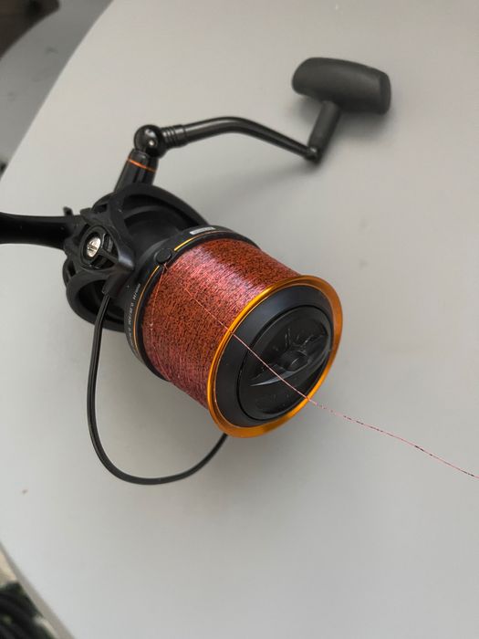 Mulinetă crap,echipată cu fir de 0.30