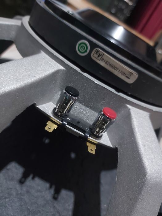 Electro Voice 18 дюйм