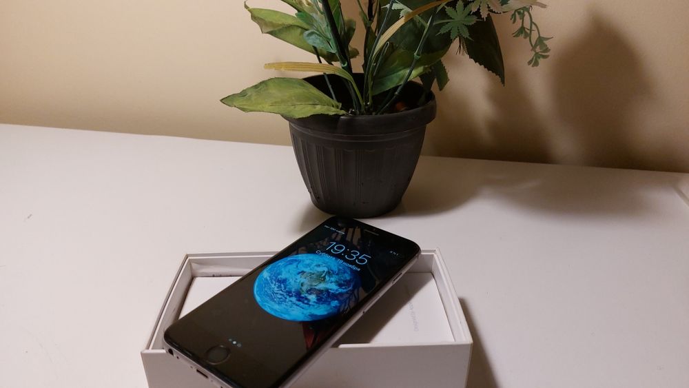 Модель IPhone 6.