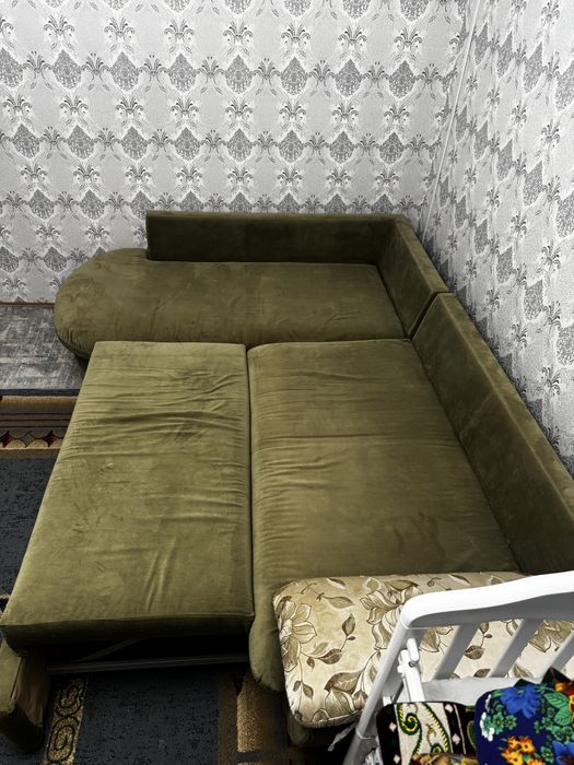 продам б/у диван