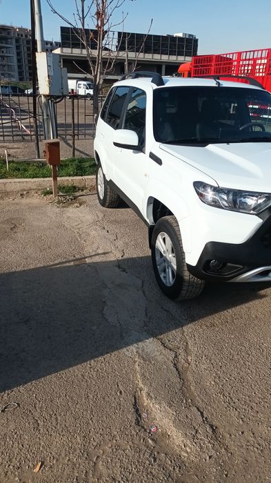 Нива шева тревол 2021 год