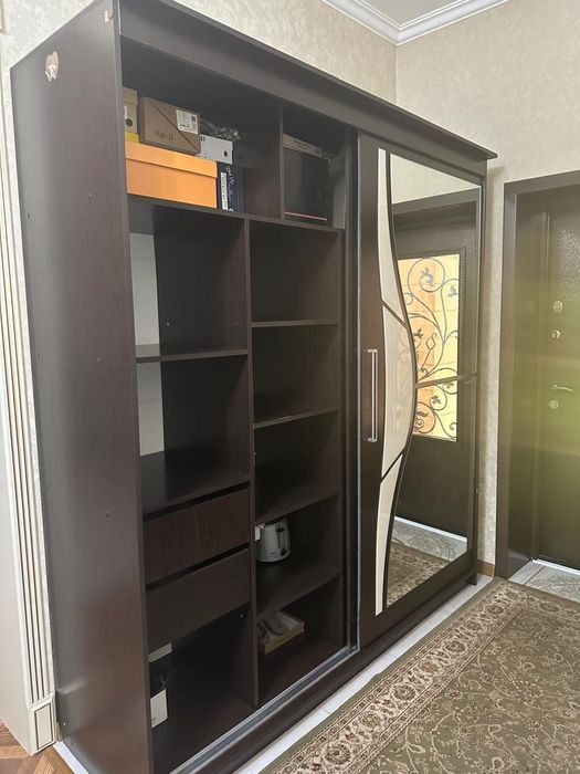 Продается шкаф купе