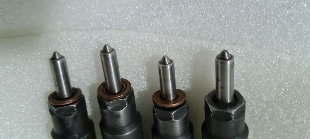 Топливные форсунки.