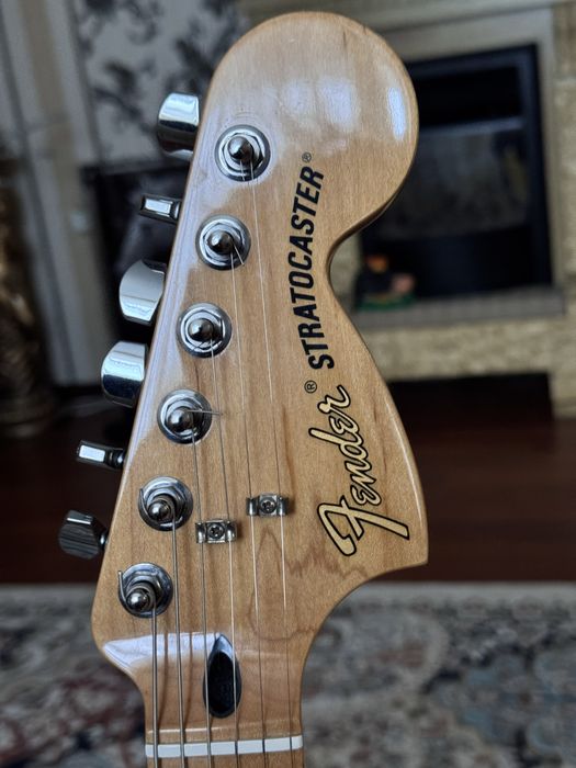 Электрогитара Fender Stratocaster Mexico