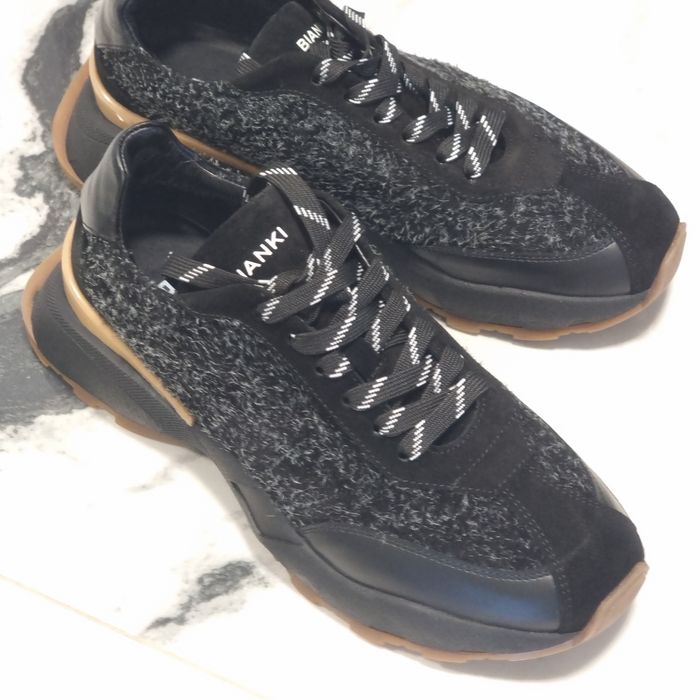 Дамски спортни обувки