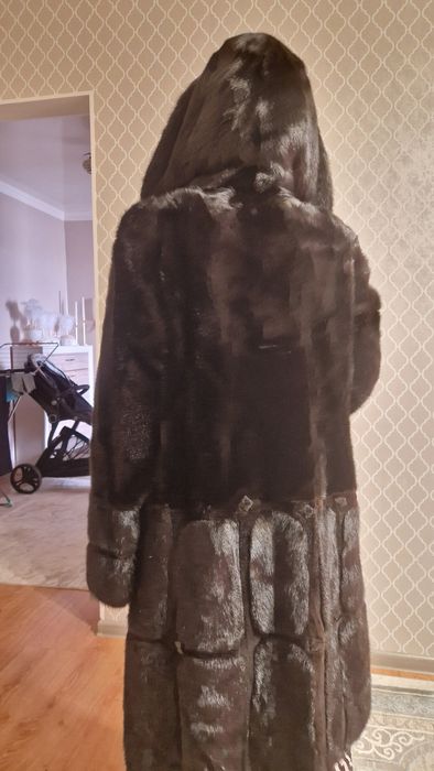 Продам норковую шубу размер 42