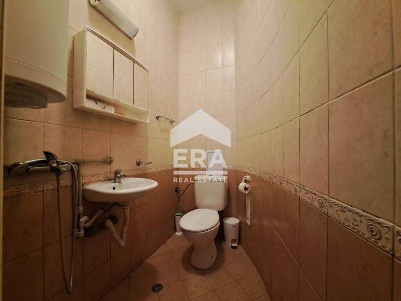 Дава се под наем Офис в Бургас, Център - 16 кв.м за 204 € - Снимка #3
