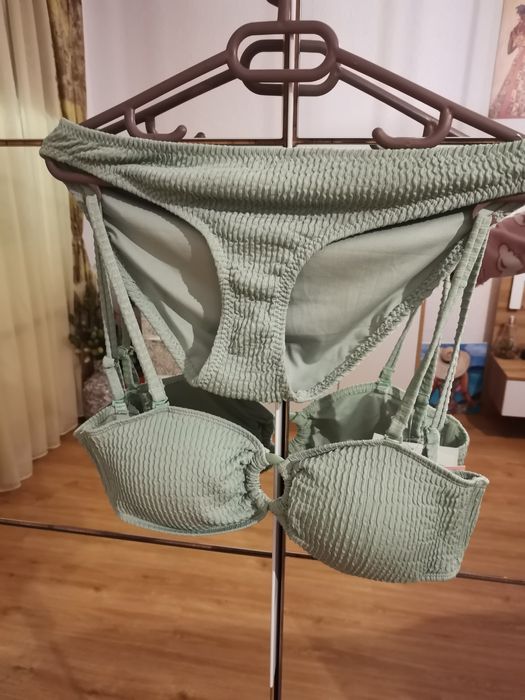 Чисто нов бански