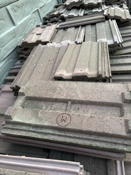 Vand țiglă , Super Oferta !!!