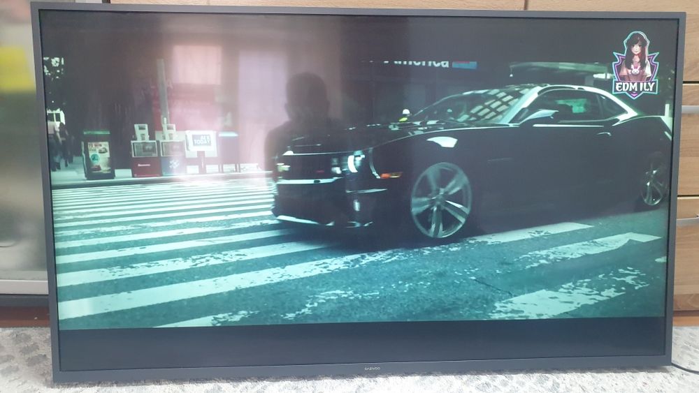 Большой телевизор smart tv Daewoo